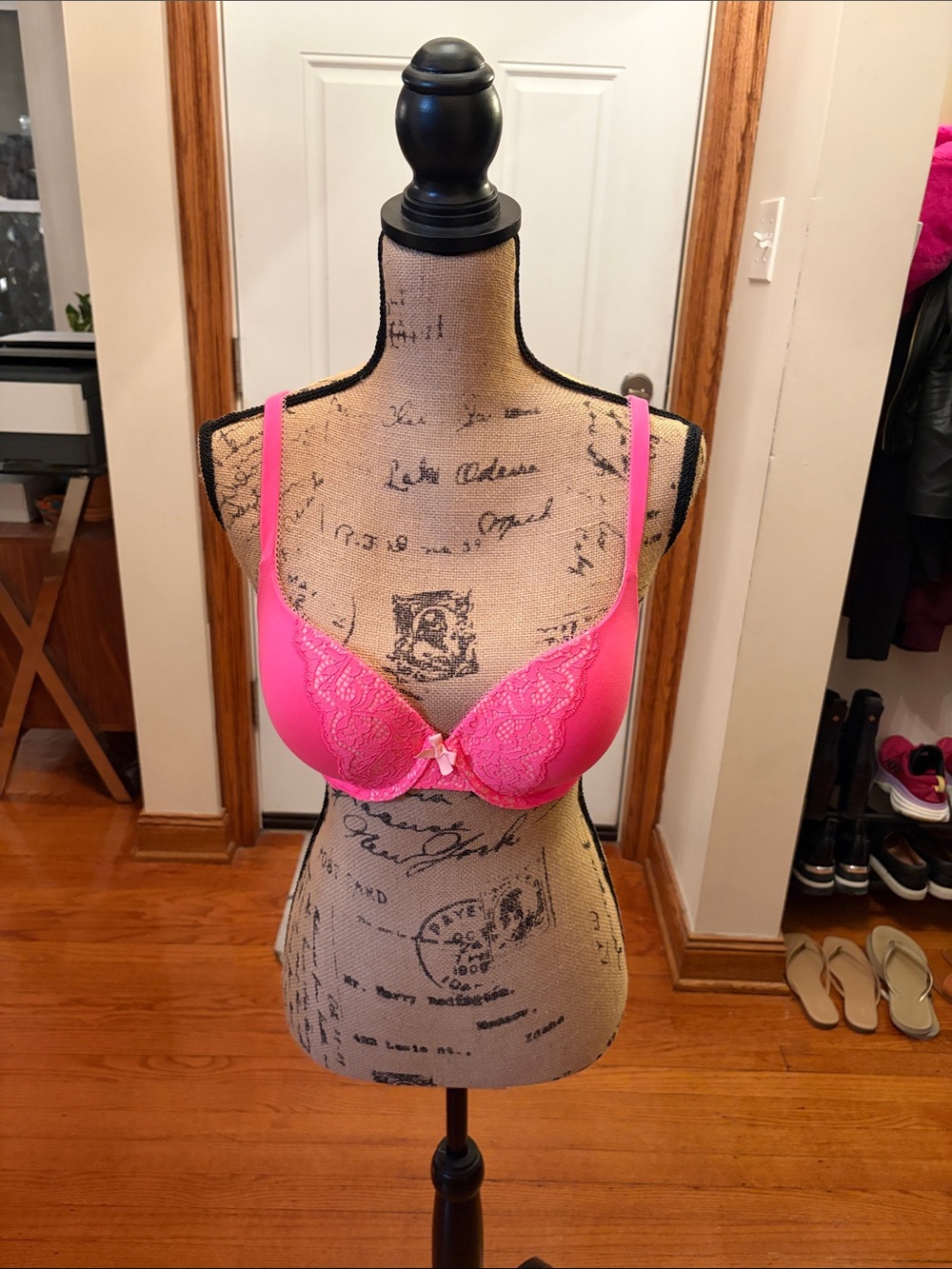 Pink Lace Push-Up Bra - Women Intimates